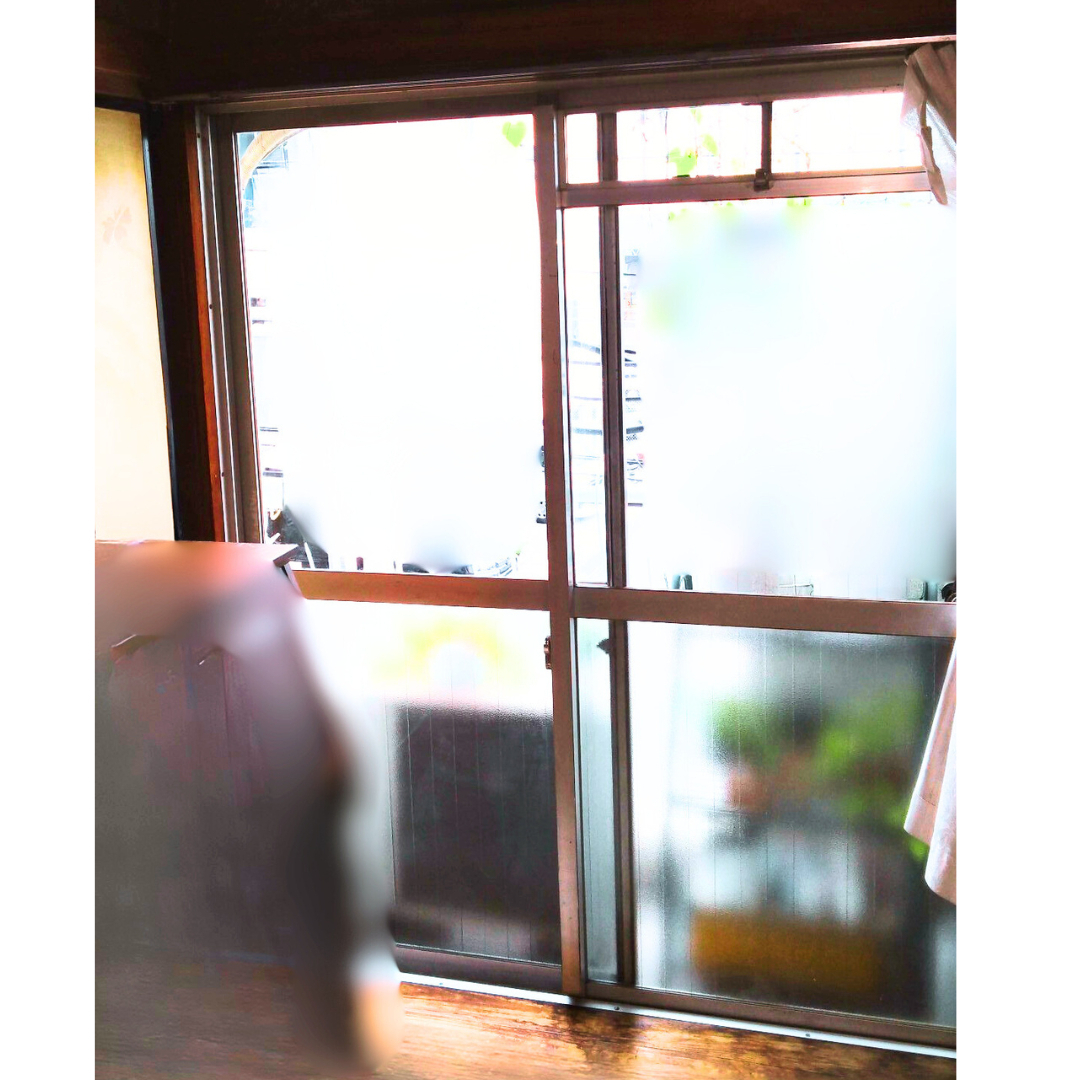 イガラシの【新年】墨田区 築50年マンションに内窓インプラス設置！補助金活用で快適な冬支度の施工前の写真1