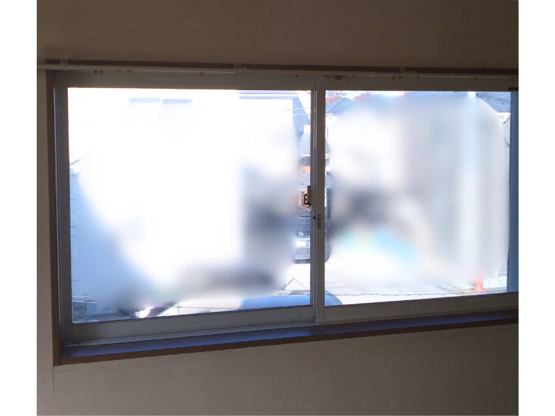 イガラシの【久喜市】補助金を賢く活用！リピートのご依頼で2階 3部屋すべてに内窓インプラスを設置の施工前の写真2