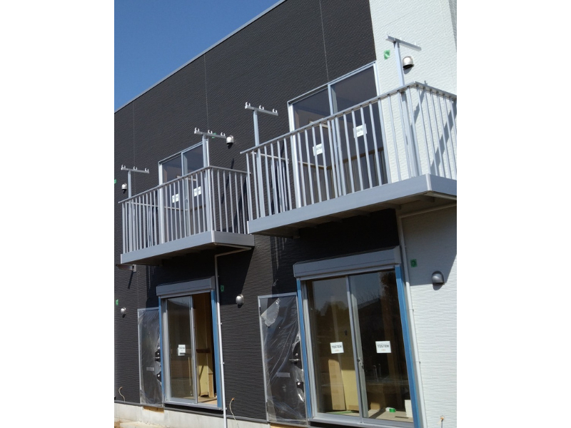 イガラシの【施工事例】アパートのバルコニー設置工事｜川口市の施工後の写真1