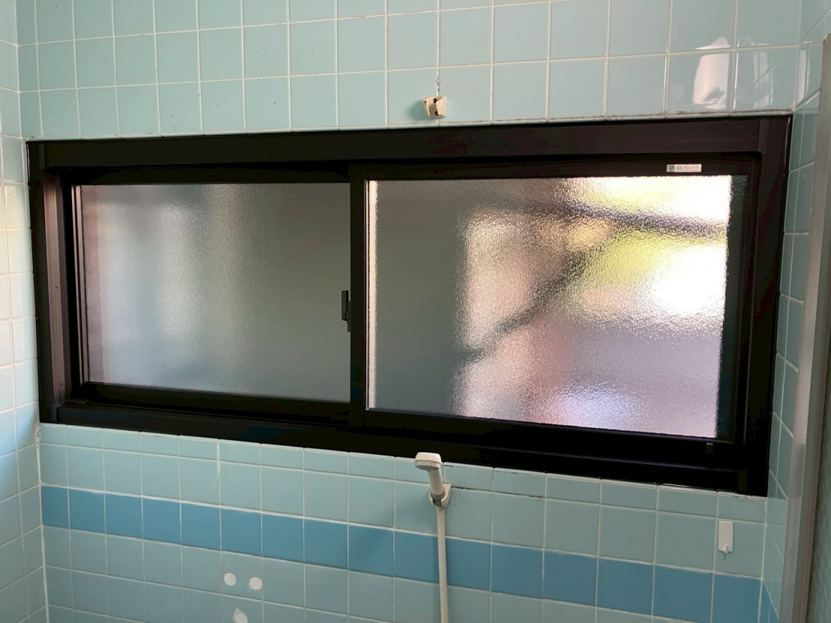 さぬきトーヨー住器の【高松市】浴室の寒さ対策に！LIXILリプラスであたたかく快適なバスルームへの施工後の写真1