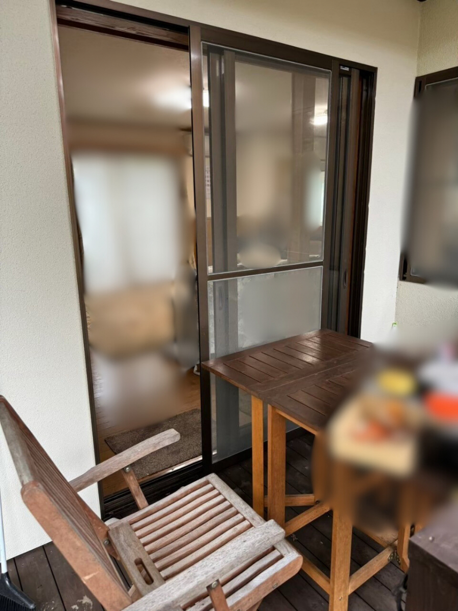 さぬきトーヨー住器の【最大補助額活用へ】掃き出し窓の断熱リフォーム！LIXILリプラスと窓リノベ補助金で快適にの施工前の写真2