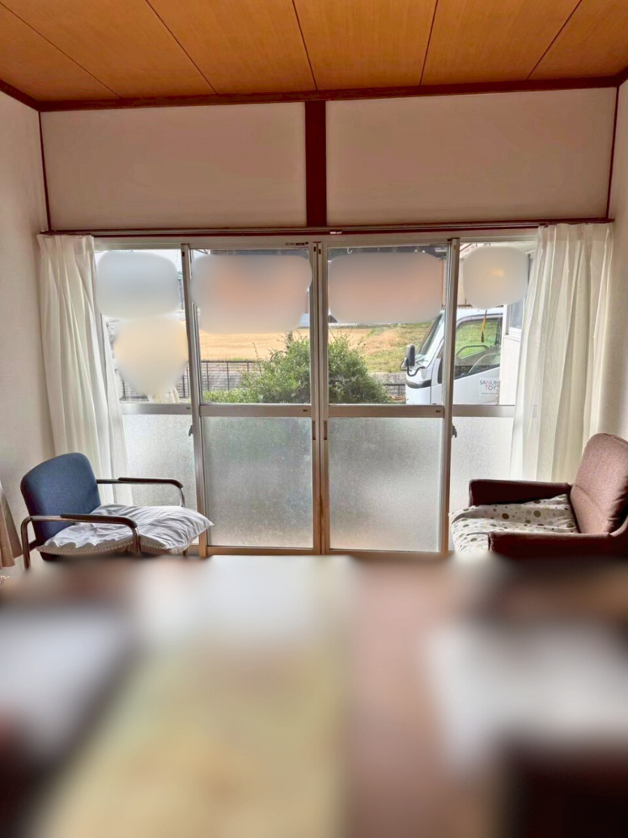 さぬきトーヨー住器の【高松市】和室・洋室・廊下の３カ所に内窓インプラスを設置しましたの施工前の写真2