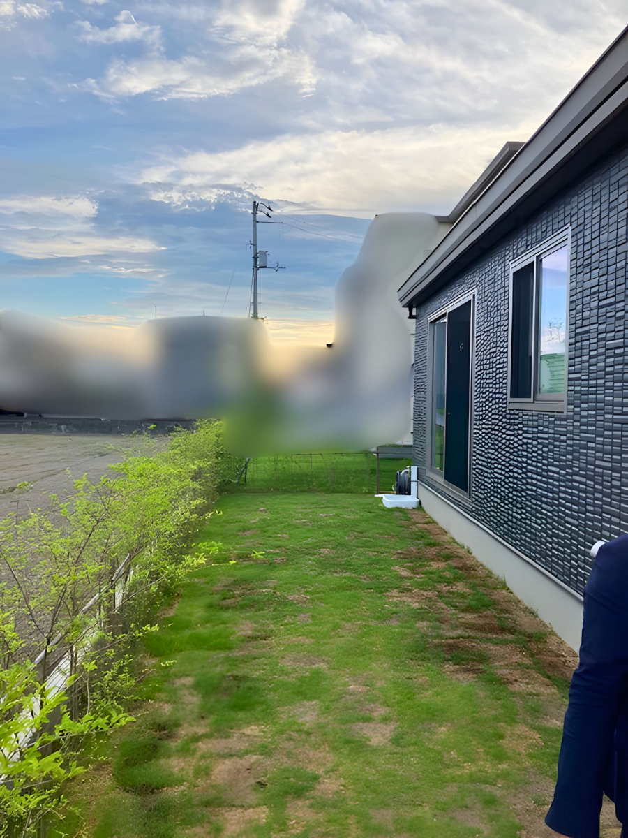 さぬきトーヨー住器の【高松市】お庭スペースを有効活用。デッキ+フェンスで心地よい屋外空間にの施工前の写真1