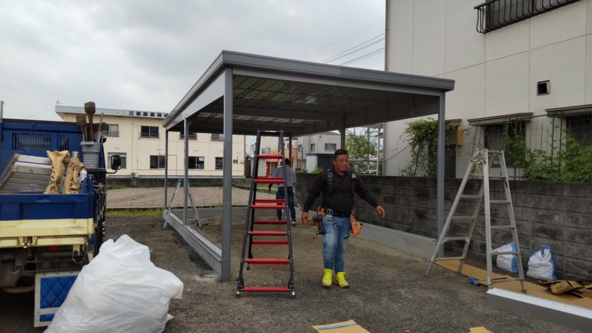 丸亀トーヨー リノベ・パートナーズの【ガレージ工事】ガレージ+アスファルト舗装工事の施工後の写真1