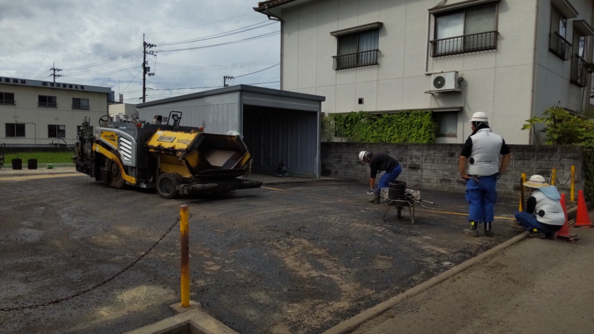 丸亀トーヨー リノベ・パートナーズの【ガレージ工事】ガレージ+アスファルト舗装工事の施工後の写真3