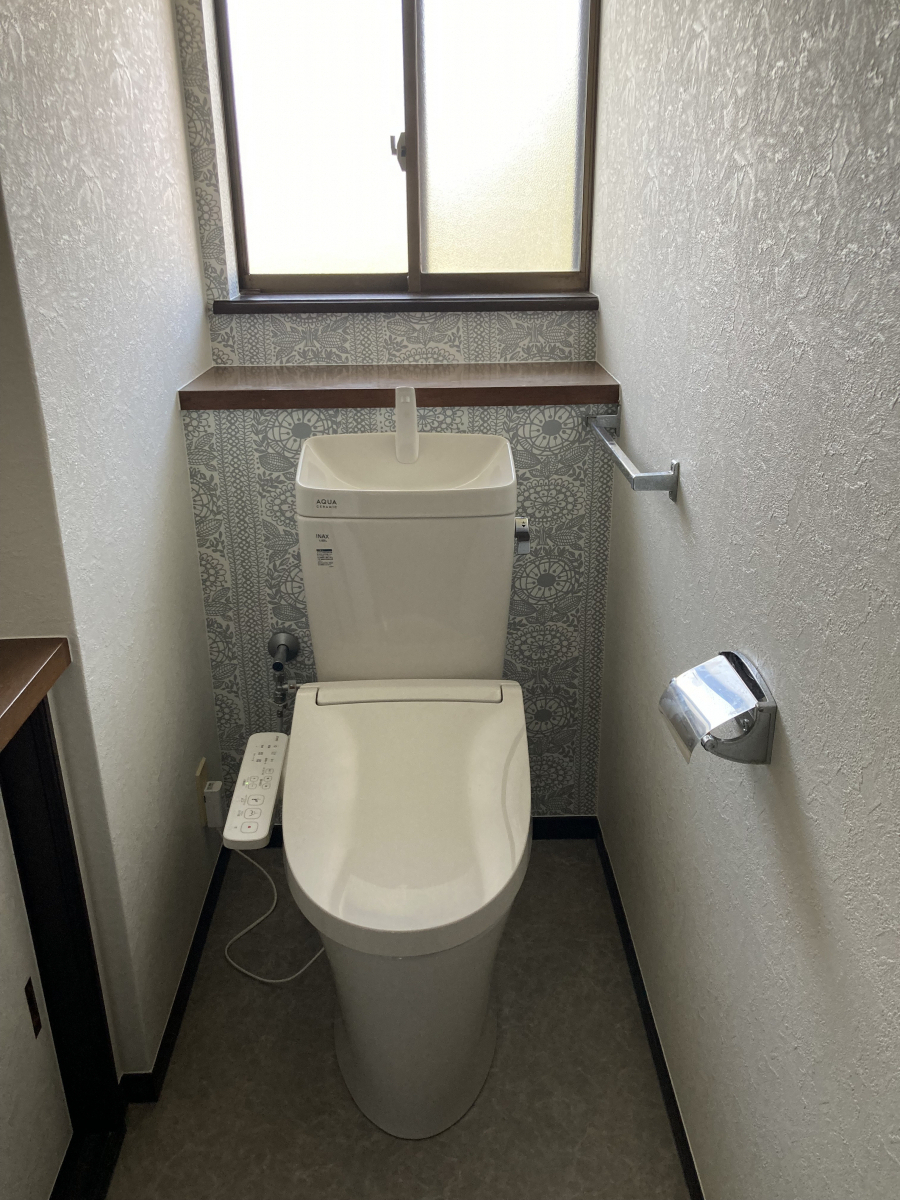 丸亀トーヨー   リノベ   パートナーズの【飯山町トイレ工事】１dayリフォーム　トイレ交換工事😄の施工後の写真2