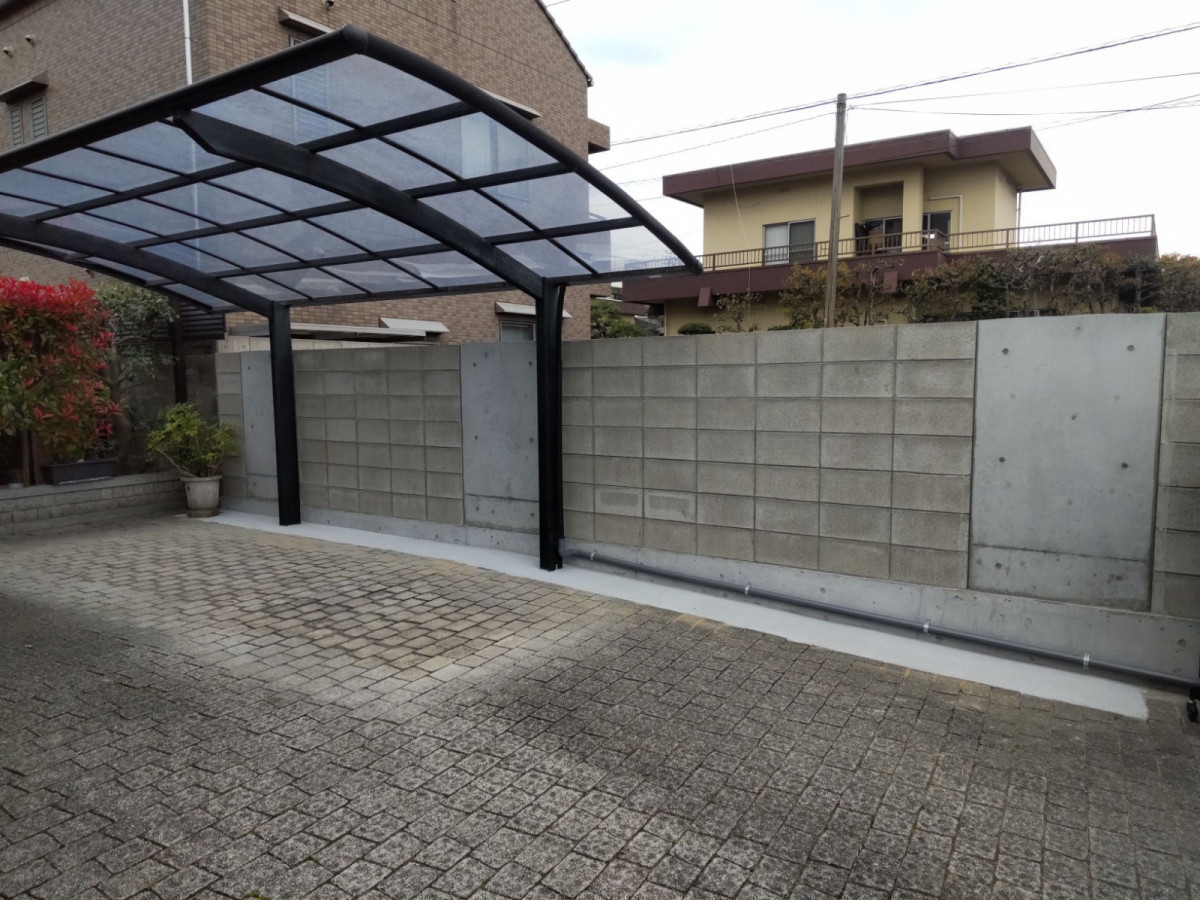 丸亀トーヨー   リノベ   パートナーズの【高松市　鶴市町】　ブロック塀工事　境界ブロックが老朽化で倒壊の恐れがある為、新設のブロック塀😄の施工後の写真3