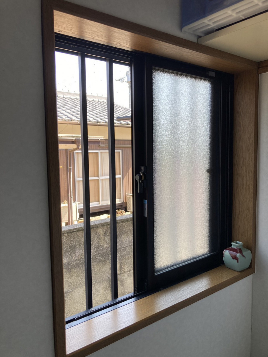 丸亀トーヨー   リノベ   パートナーズの【綾歌郡　綾歌町】　内窓インプラス工事　内窓インプラスで、快適空間を実現😄の施工前の写真1