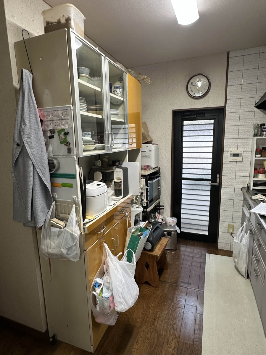 シンデンのキッチン取替え工事の施工前の写真2
