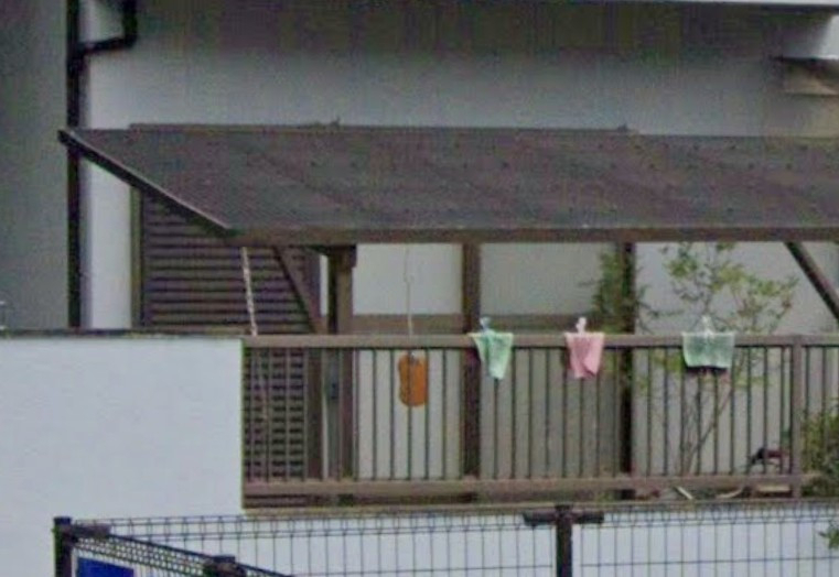 シンデンの〈高松市〉雨戸の戸板取替えの施工前の写真1