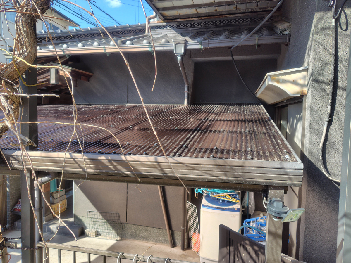 シンデンの〈高松市〉【カーポートの波板交換】めくれ・雨漏りもスピード解決！の施工後の写真2