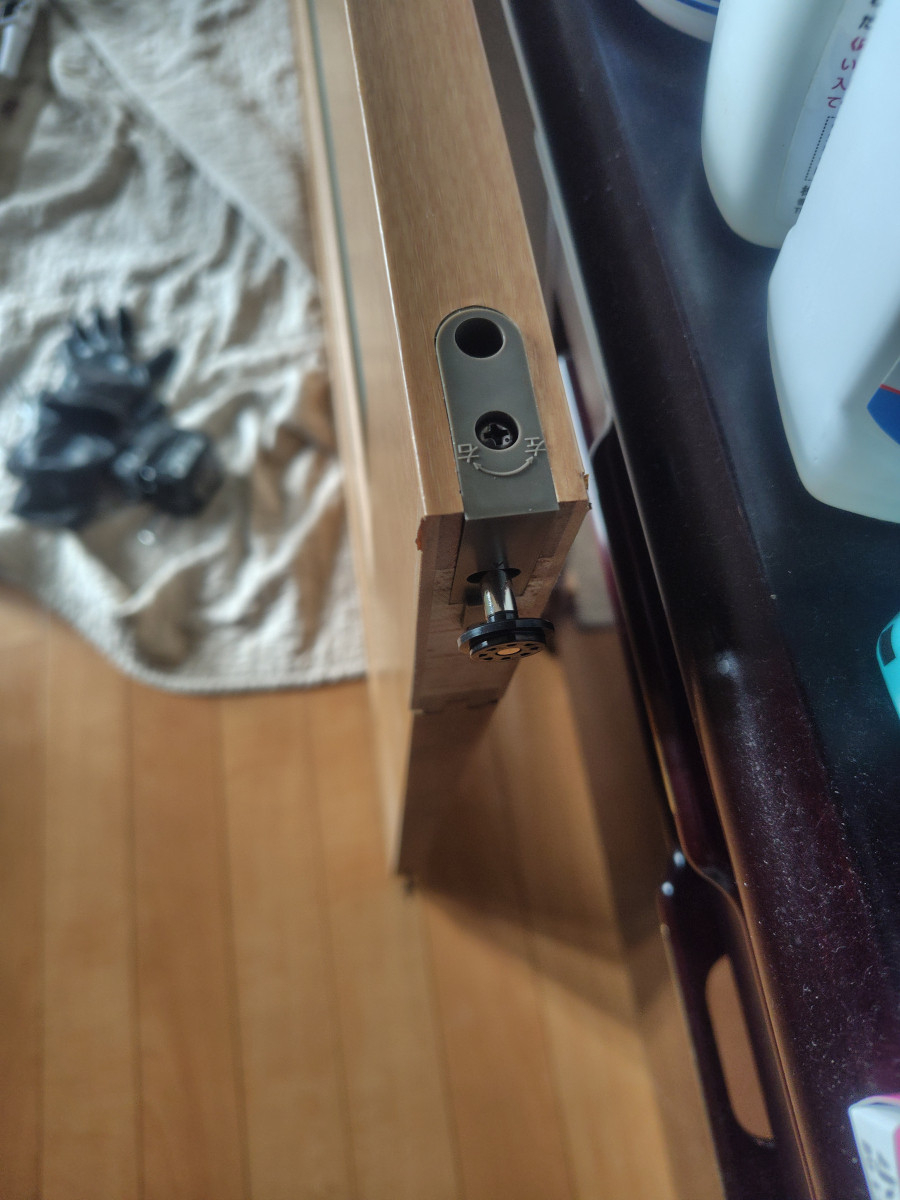 シンデンの〈高松市〉【室内建具】メーカー純正戸車・滑車の交換修理の施工後の写真1