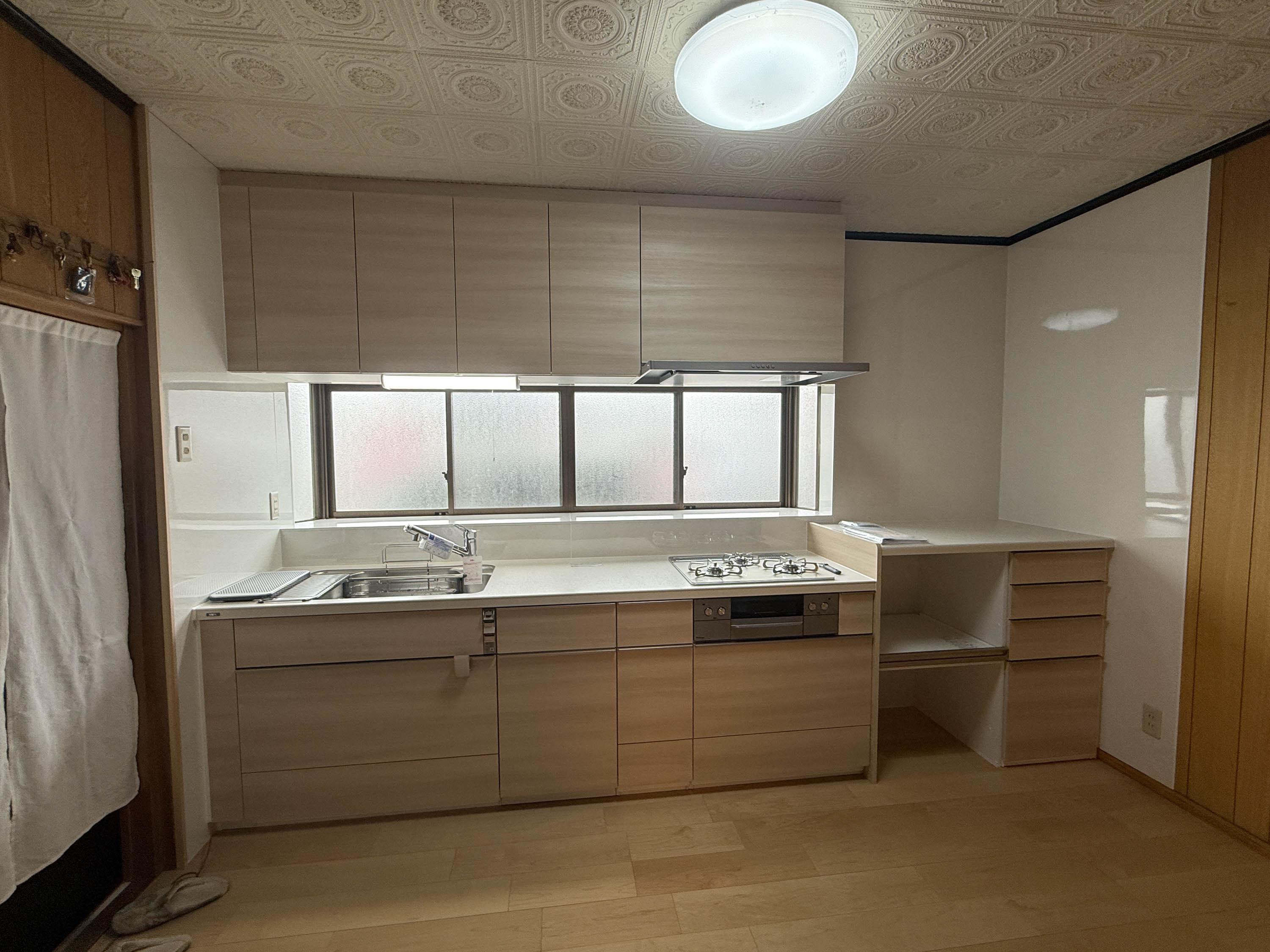 シンデンの〈高松市〉一宮町　使いやすさ抜群　キッチン取替工事の施工後の写真3