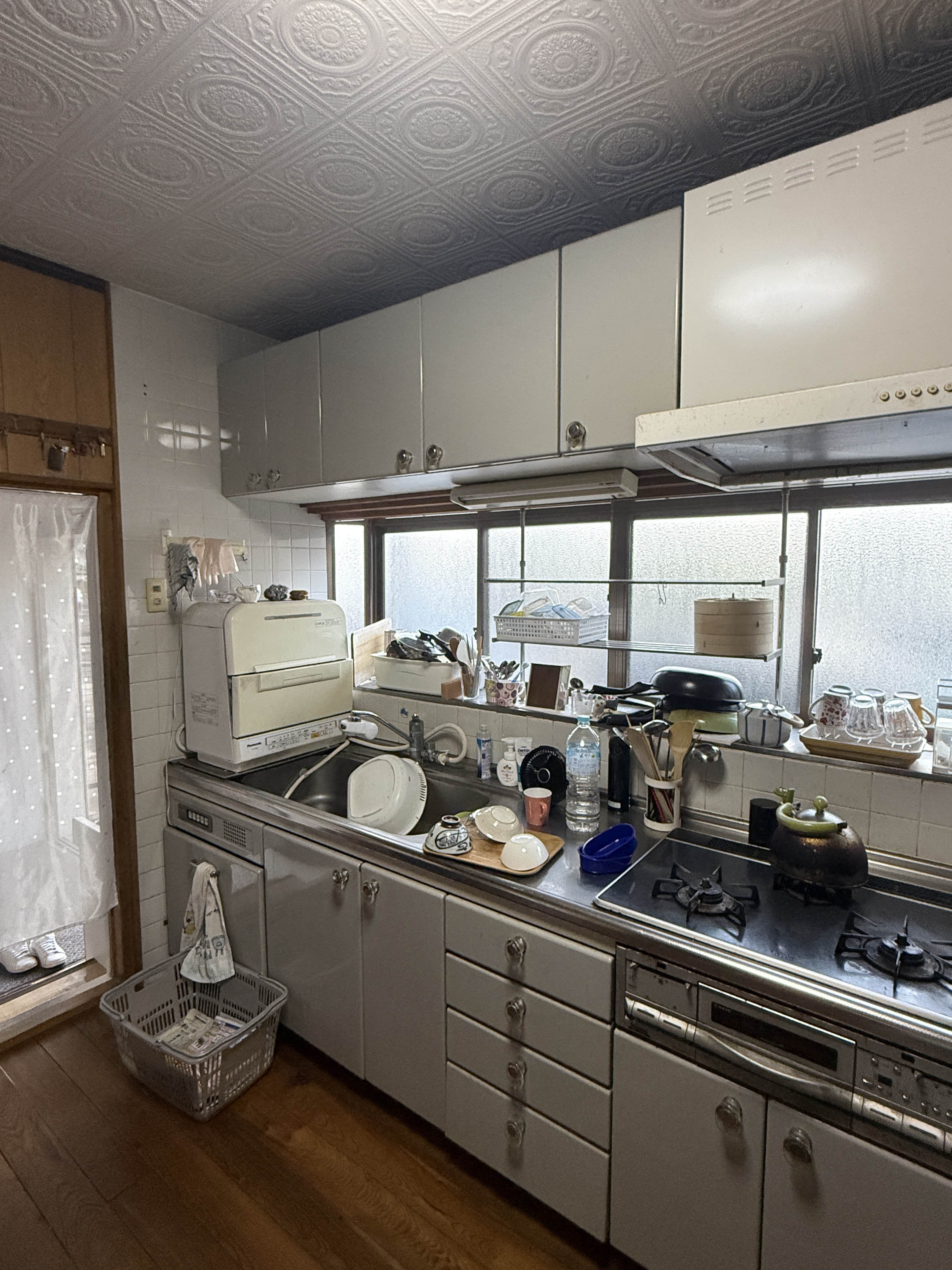 シンデンの〈高松市〉一宮町　使いやすさ抜群　キッチン取替工事の施工前の写真2