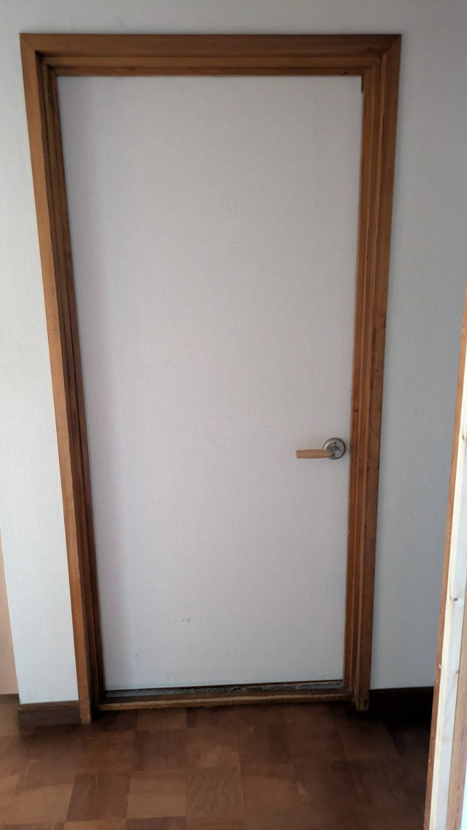 シンデンの〈高松市〉高松町　ドアが開けにくい不満を解消　レバーハンドルにの施工後の写真2