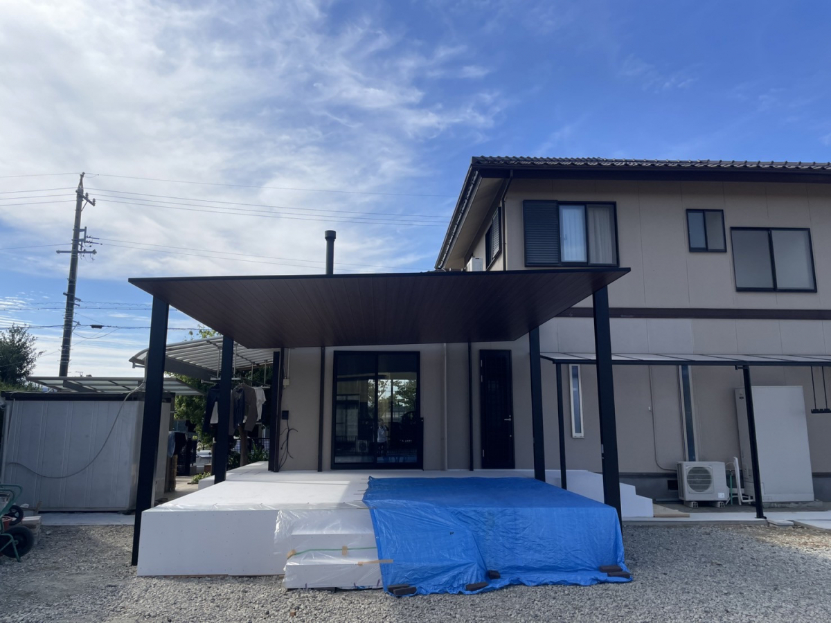 カンセイ蒲郡のLIXIL カーポートSCでつくる、上質なファサード空間の施工後の写真1
