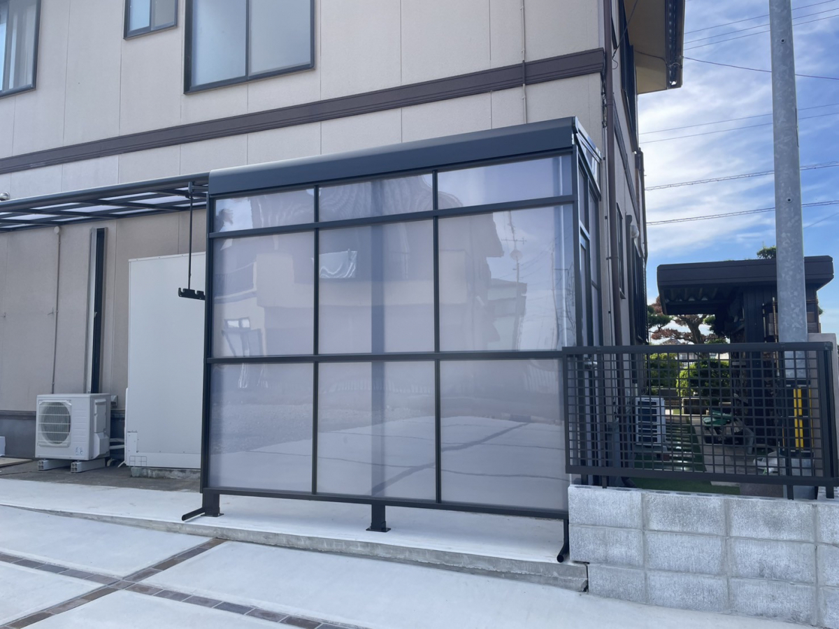 カンセイ蒲郡の雨の日も安心！LIXILスピーネストックヤードで快適な洗濯スペースにの施工前の写真1