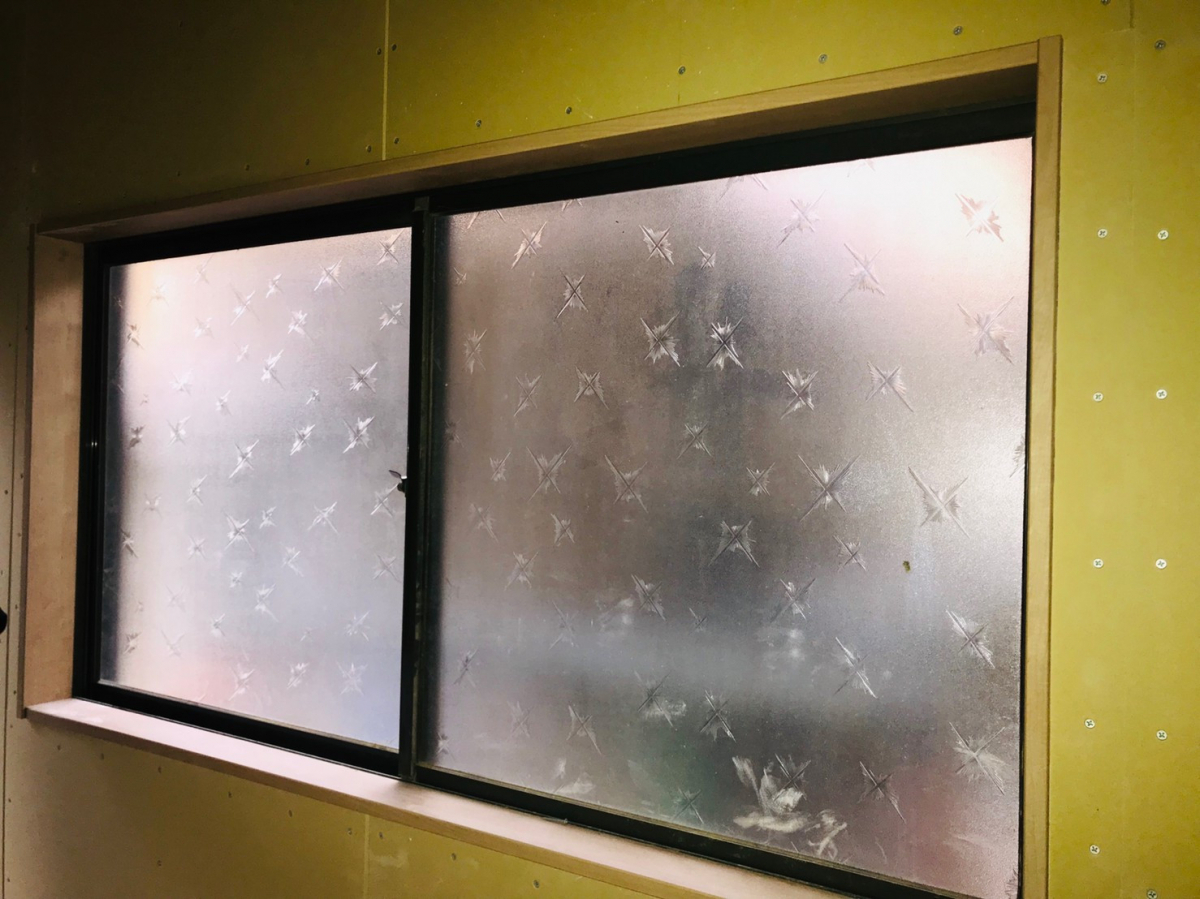 カンセイ蒲郡の「開け閉めラクに！リプラスであったか窓に」の施工前の写真1