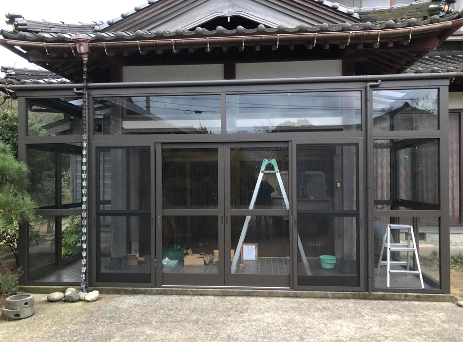 カンセイ蒲郡の雨の日も安心｜岡崎市Y様邸 サニージュで玄関前を快適にの施工後の写真1