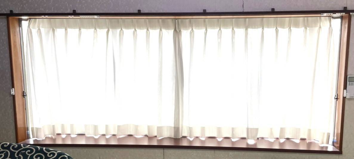 窓工房テラムラの寒いお部屋の出窓に二重窓を付けたいの施工前の写真1