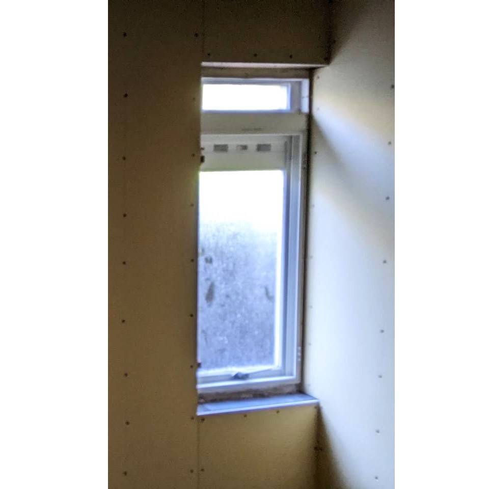 窓工房テラムラの寒さが気になる浴室窓を交換したいの施工前の写真1