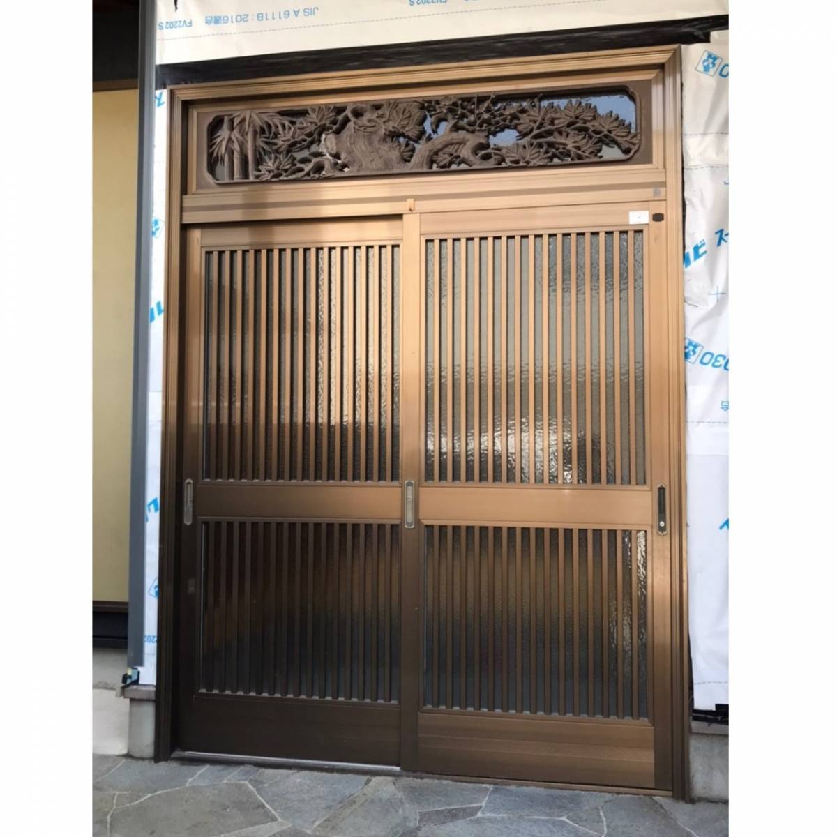 窓工房テラムラの古い引戸を交換しておしゃれで便利な玄関にしたいの施工前の写真1