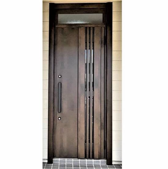 窓工房テラムラの古い木製ドアを新しいアルミ製ドアに交換したい施工事例写真1