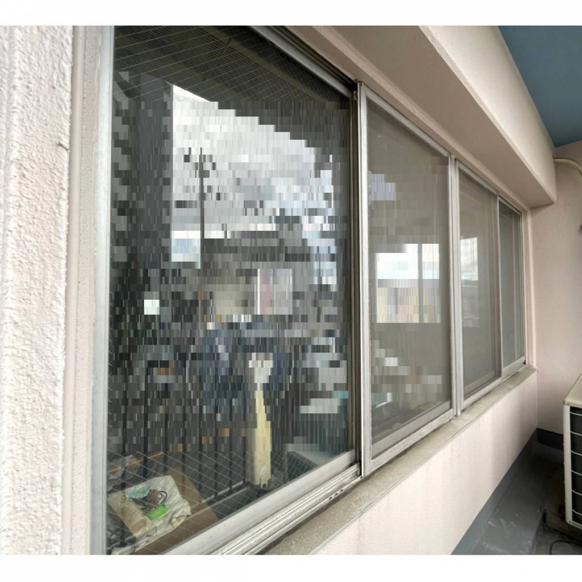 窓工房テラムラの古く動きの悪い窓を交換したいの施工前の写真1
