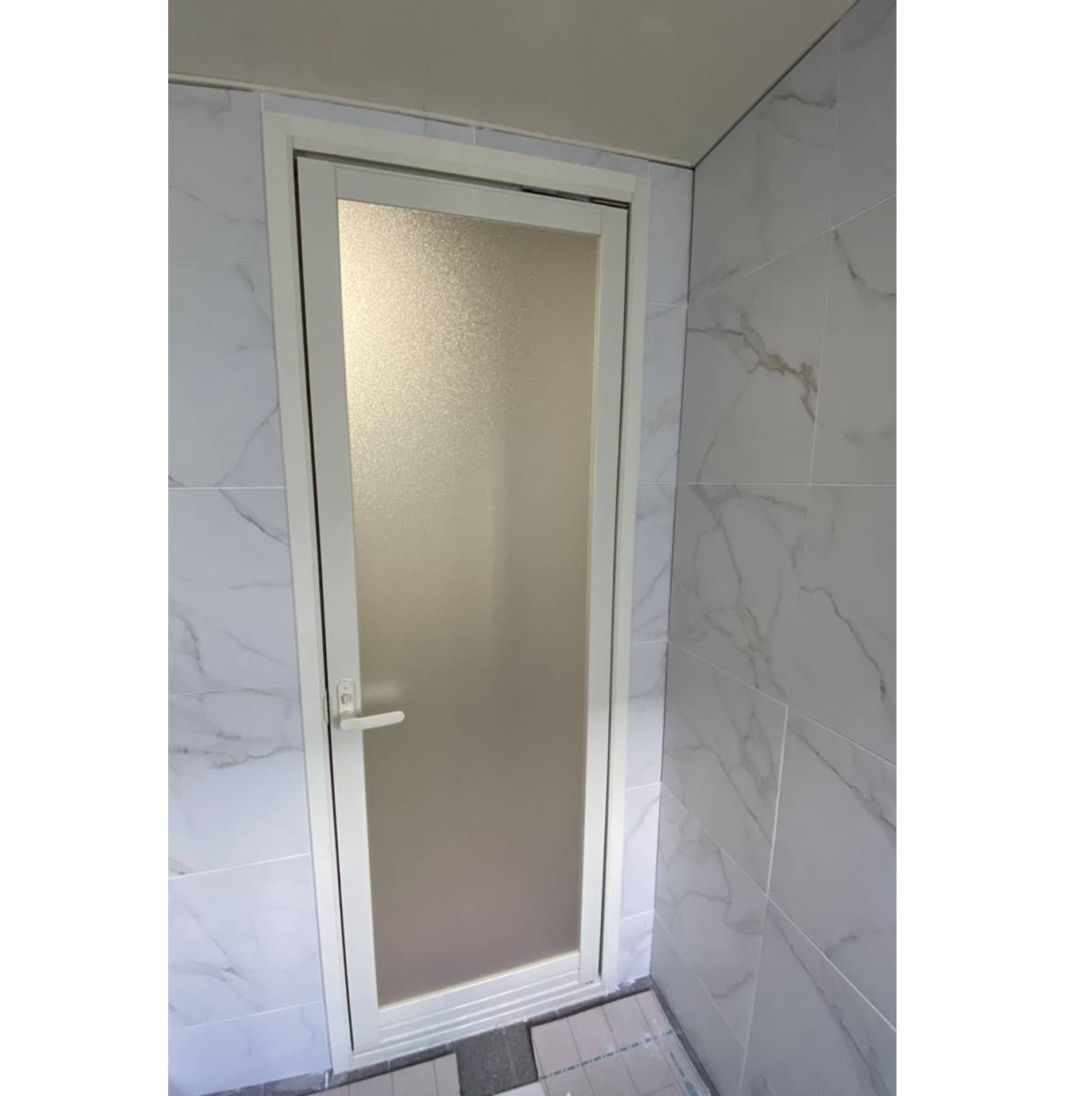 窓工房テラムラの重く動きの悪い浴室ドアを新しくしたいの施工後の写真1