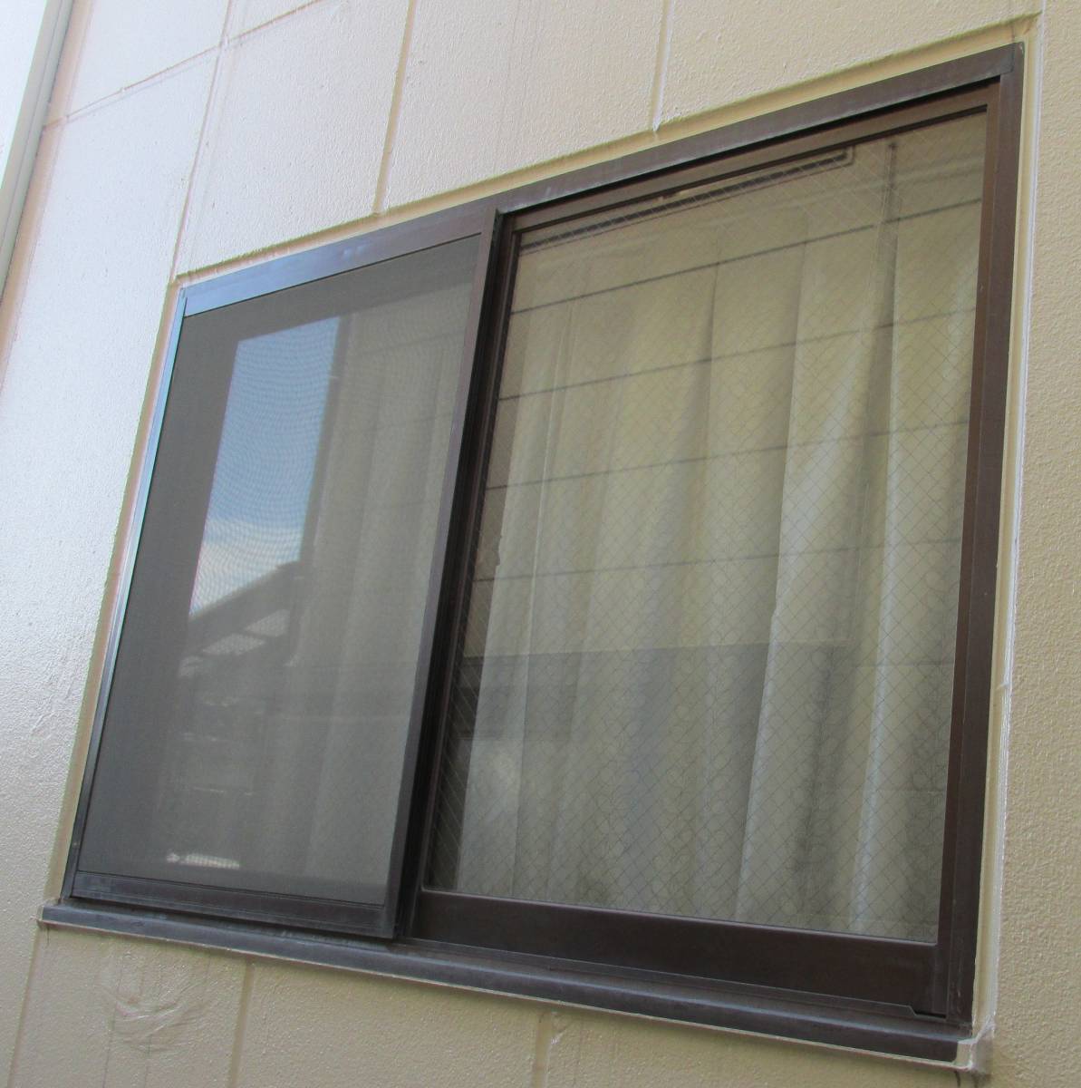窓工房テラムラの背が高い窓をもう少し背の低い窓に交換したいの施工前の写真1