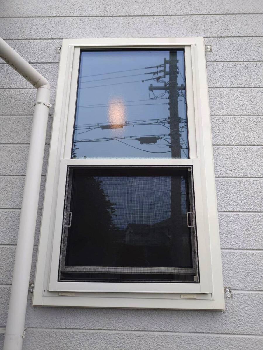 窓工房テラムラの寒さが気になる洗面所の窓を交換したいの施工後の写真1
