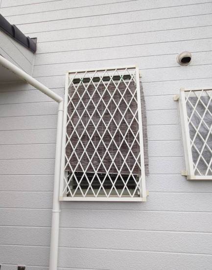窓工房テラムラの寒さが気になる洗面所の窓を交換したい施工事例写真1
