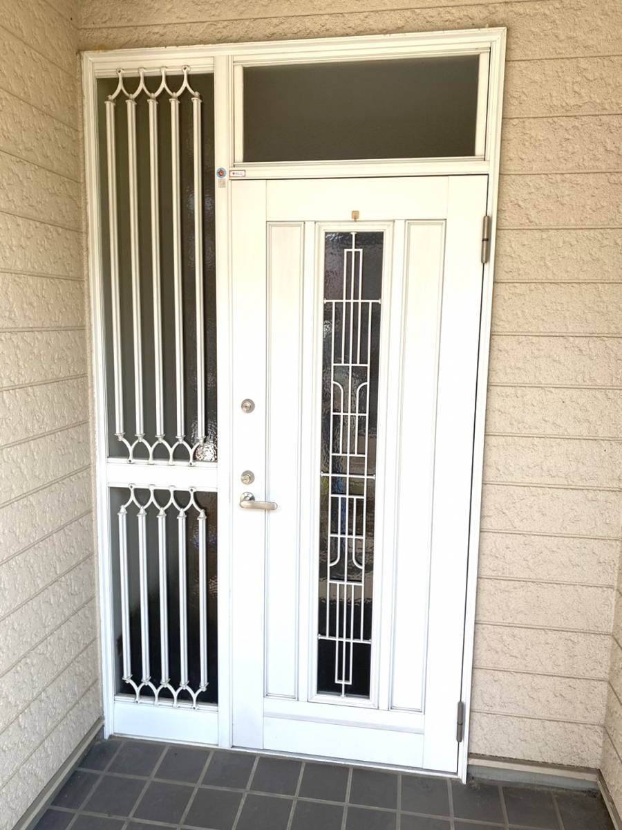 窓工房テラムラの断熱性と防犯性の良いドアに交換したいの施工前の写真1