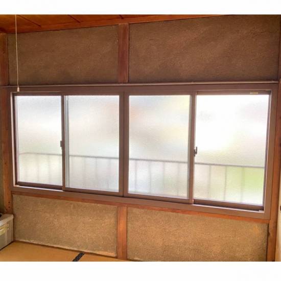 窓工房テラムラの木製サッシの隙間風がひどいのでアルミサッシに交換したい施工事例写真1