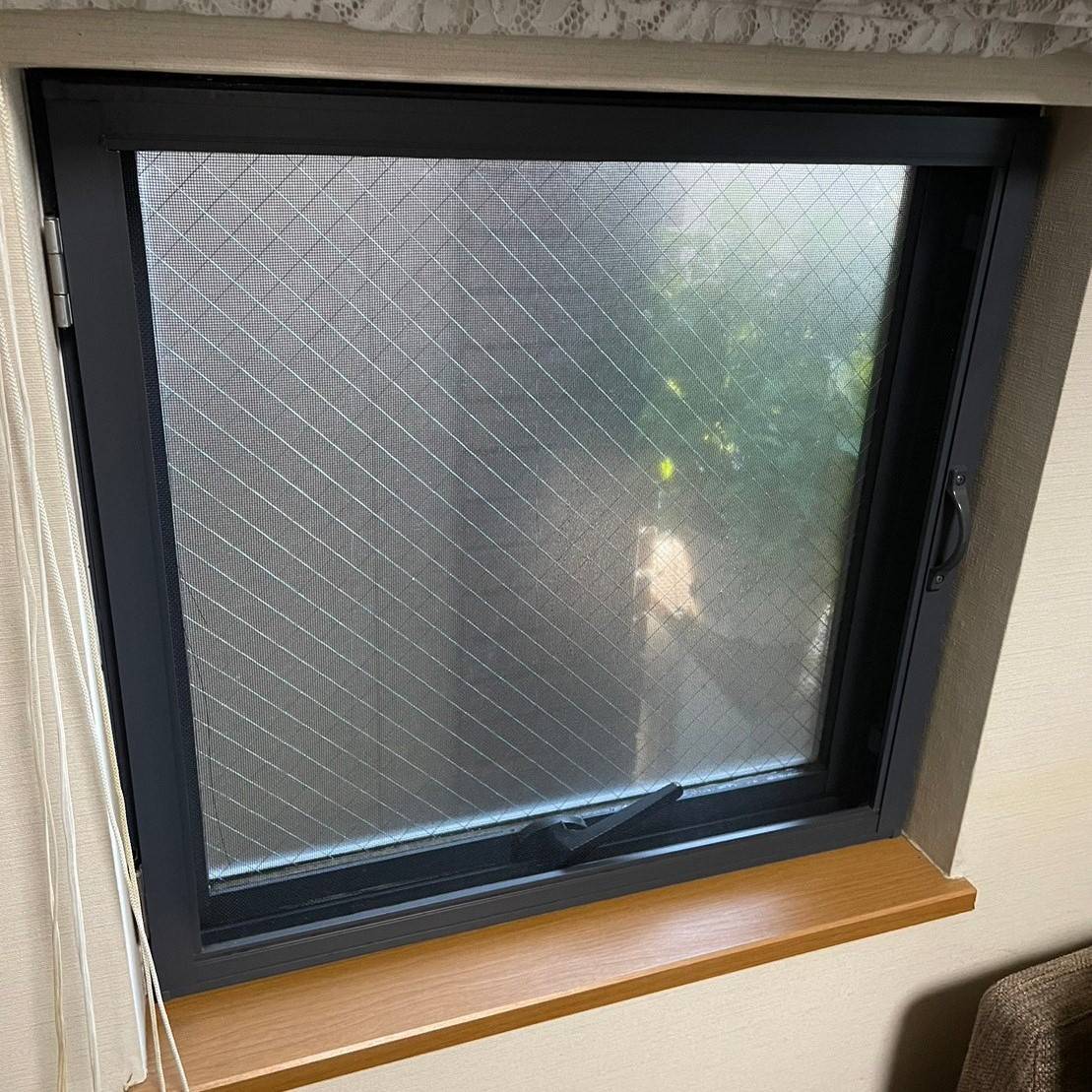 窓工房テラムラの窓に手軽に断熱対策がしたいの施工前の写真1