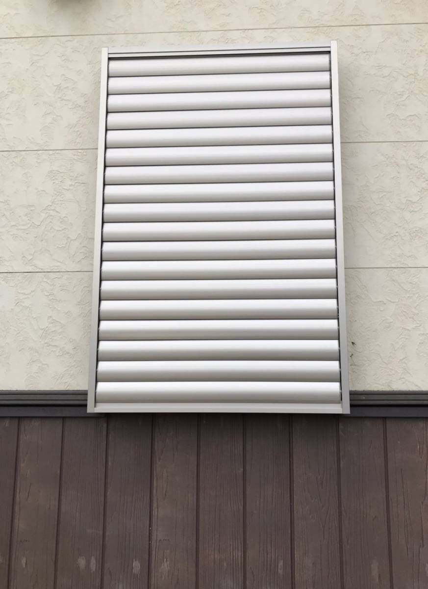 窓工房テラムラの換気や採光が出来る目隠しを付けたいの施工後の写真1