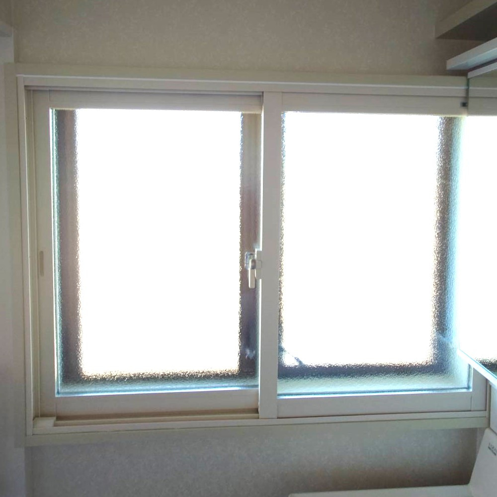 窓工房テラムラの洗面室の窓が寒くて困っていますの施工後の写真1