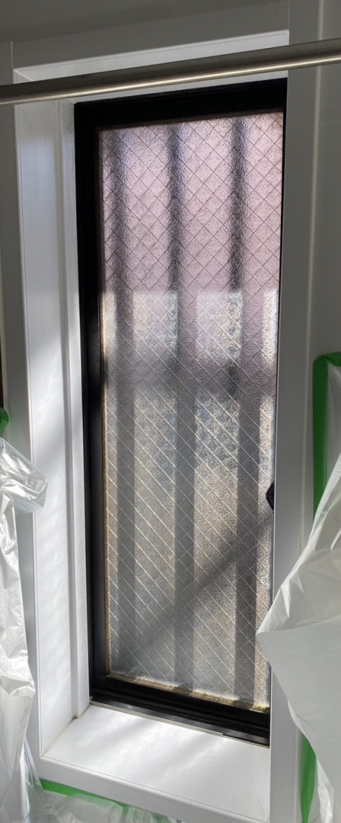 窓工房テラムラの浴室の窓が寒いですの施工前の写真1
