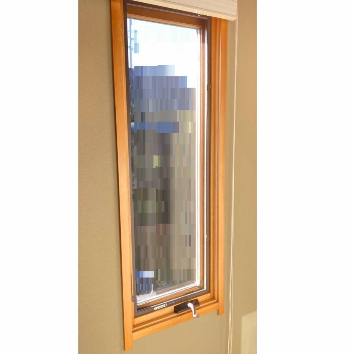 窓工房テラムラの輸入サッシから断熱性能の高いサッシに交換したいの施工前の写真1