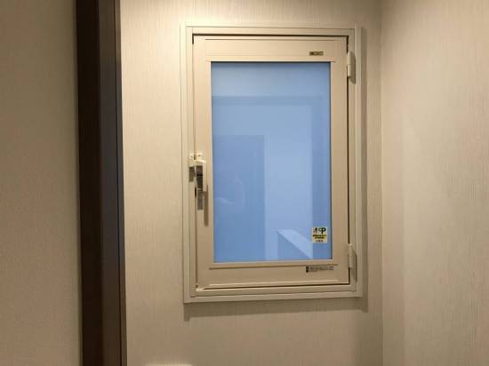 窓工房テラムラのオペレータハンドルが当たるが二重窓をつけてほしい施工事例写真1