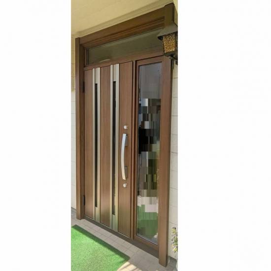 窓工房テラムラの断熱性の高い玄関ドアにしたい施工事例写真1