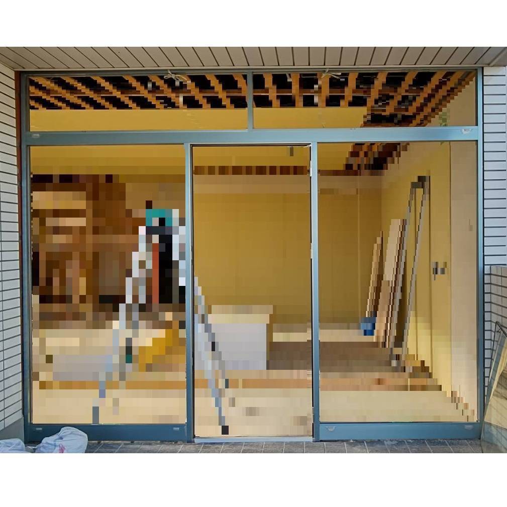 窓工房テラムラの店舗のドアを取り付けてほしいの施工前の写真1