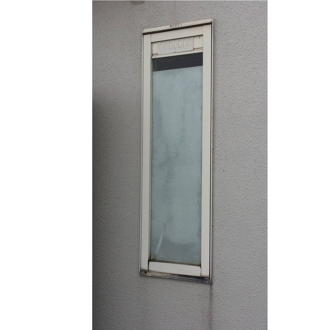 窓工房テラムラの浴室の寒い窓をなんとかしたいの施工前の写真1