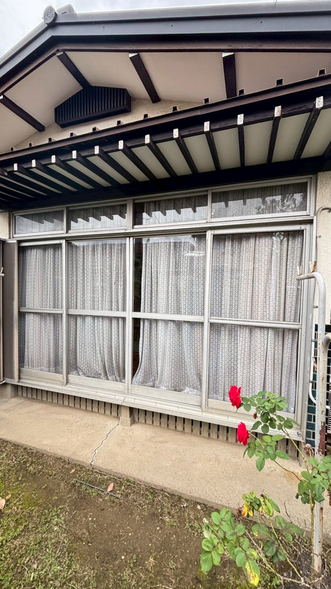 窓工房テラムラの開かない窓を交換したい｜愛知県一宮市でLIXIL取替窓リプラス施工事例の施工前の写真1