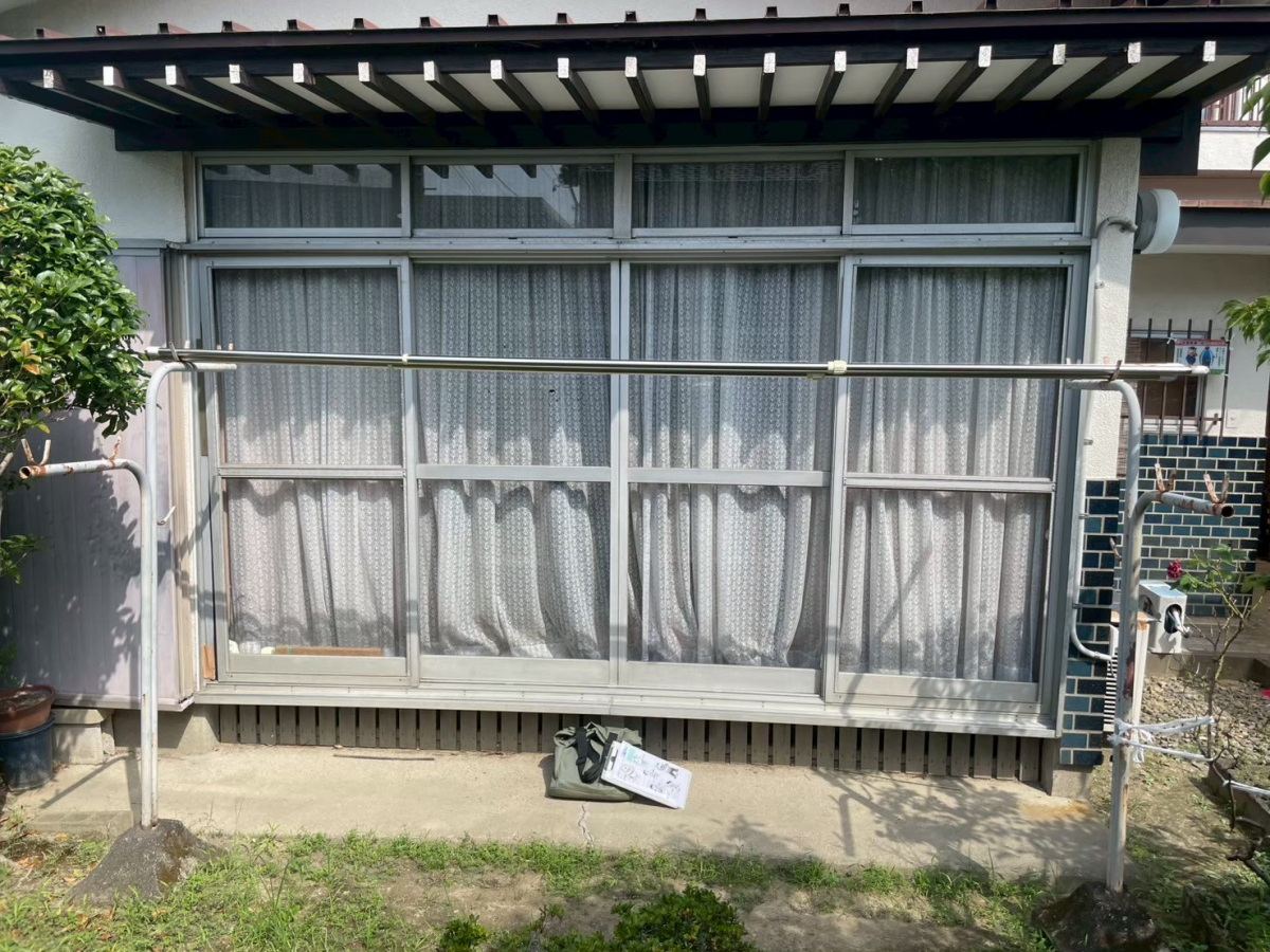 窓工房テラムラの開かない窓を交換したい｜愛知県一宮市でLIXIL取替窓リプラス施工事例の施工前の写真2