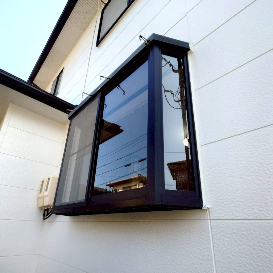 窓工房テラムラの出窓を壊さず断熱リフォームしたい｜愛知県犬山市で取替窓リプラス施工事例の施工前の写真1