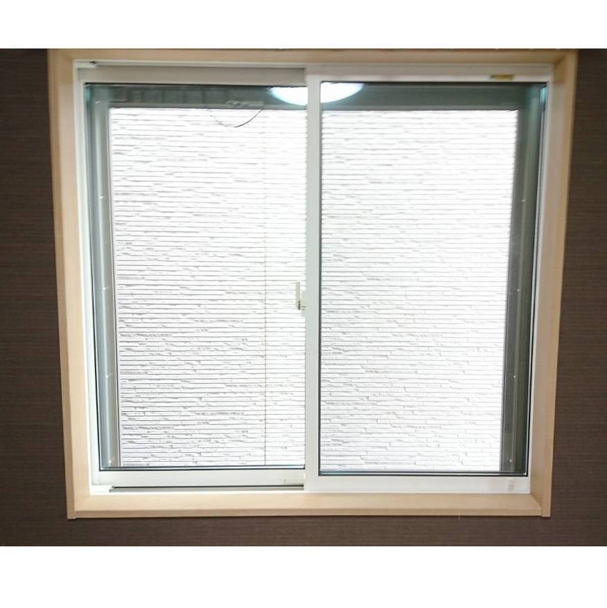 窓工房テラムラの窓際が寒いのを何とかしたいの施工前の写真1