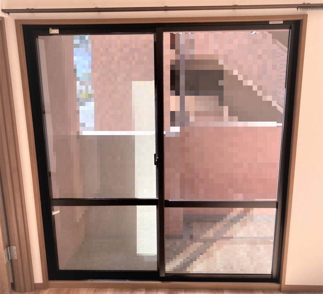 窓工房テラムラの窓の結露が気になりますの施工前の写真1
