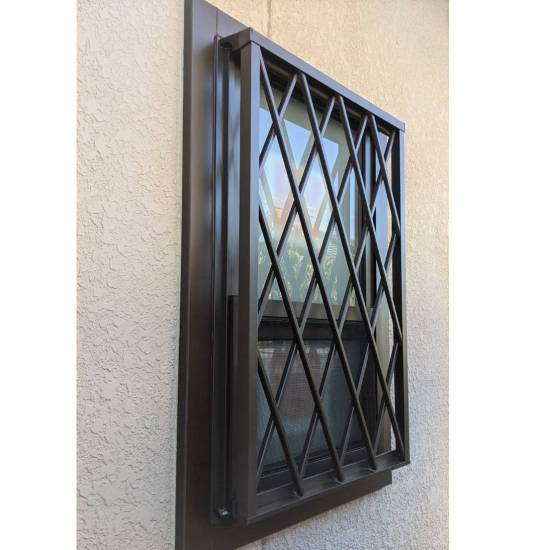 窓工房テラムラの寒いルーバー窓から断熱窓に交換したい施工事例写真1