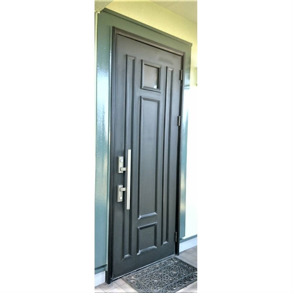 窓工房テラムラの塗装してもボロボロになる玄関ドアを交換したいの施工前の写真1
